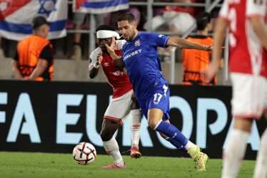 Slika uz članak: Benfica šokirala San Siro i slavila protiv Milana, remi Dinamo Zagreba u Bukureštu