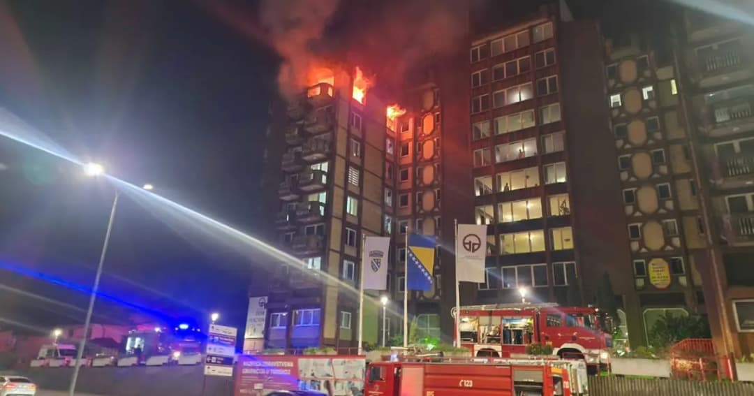 Slika uz članak: Sedam osoba optuženo zbog požara u Domu penzionera Tuzla: Među njima bivši direktor i inspektor