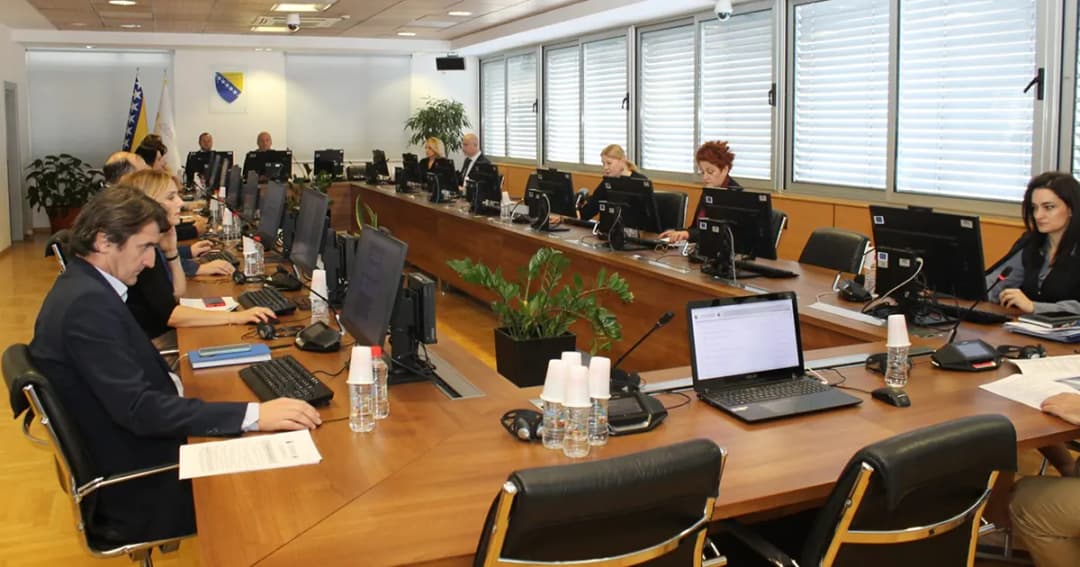 Slika uz članak: Građani u Sarajevu na jednu odluku čekaju i više od pet godina: VSTV predlaže rješenje