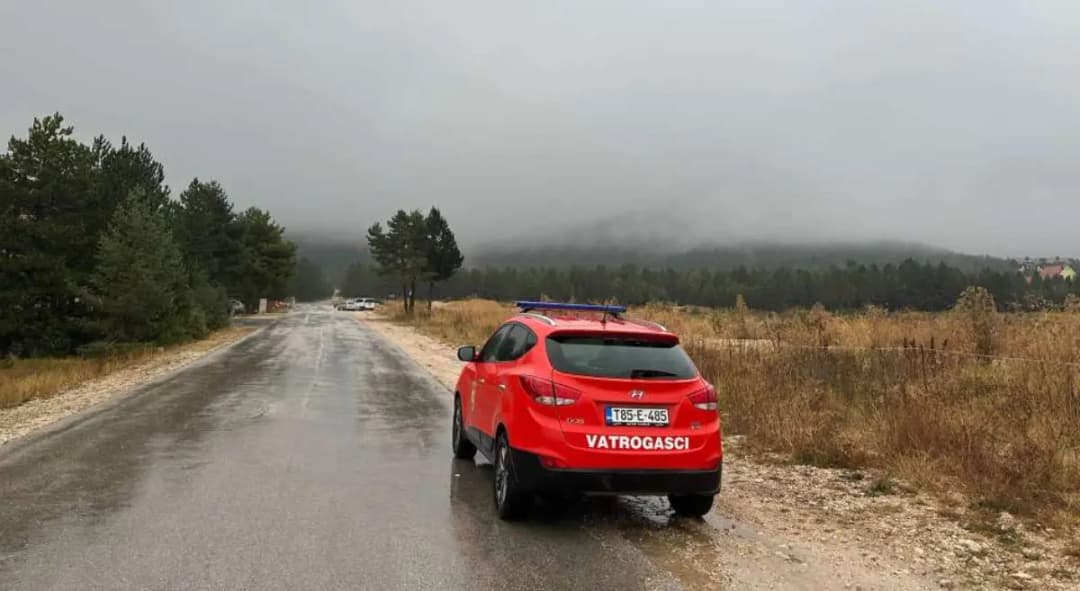 Slika uz članak: Kiša gasi veliki šumski požar na Čvrsnici koji je aktivan punih 13 dana