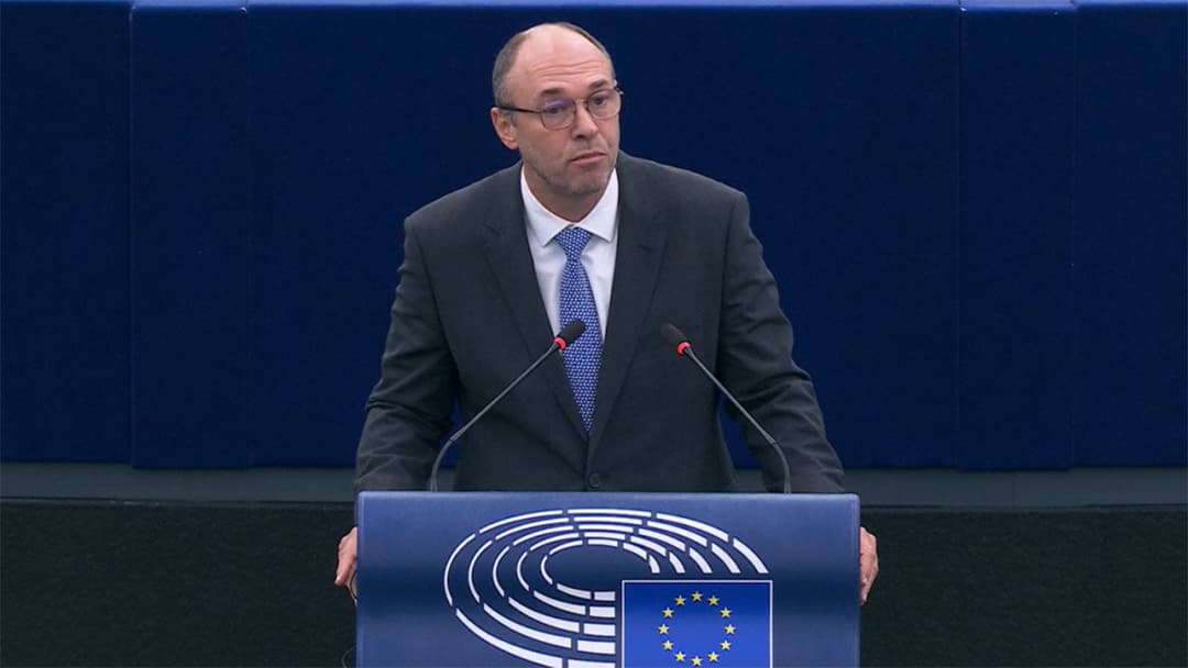 Slika uz članak: Europarlamentarci traže da se Srbiji uskrati novac iz EU zbog Mladićeve sahrane