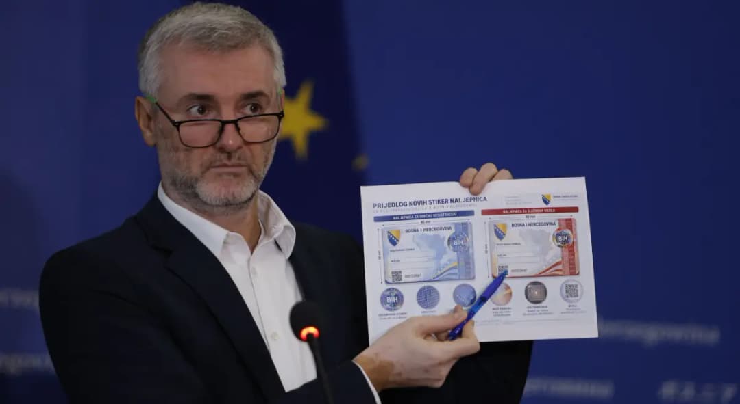 Slika uz članak: Velike promjene za vozače u BiH: Ukida se vlasnička knjižica, uvodi trajna saobraćajna dozvola...