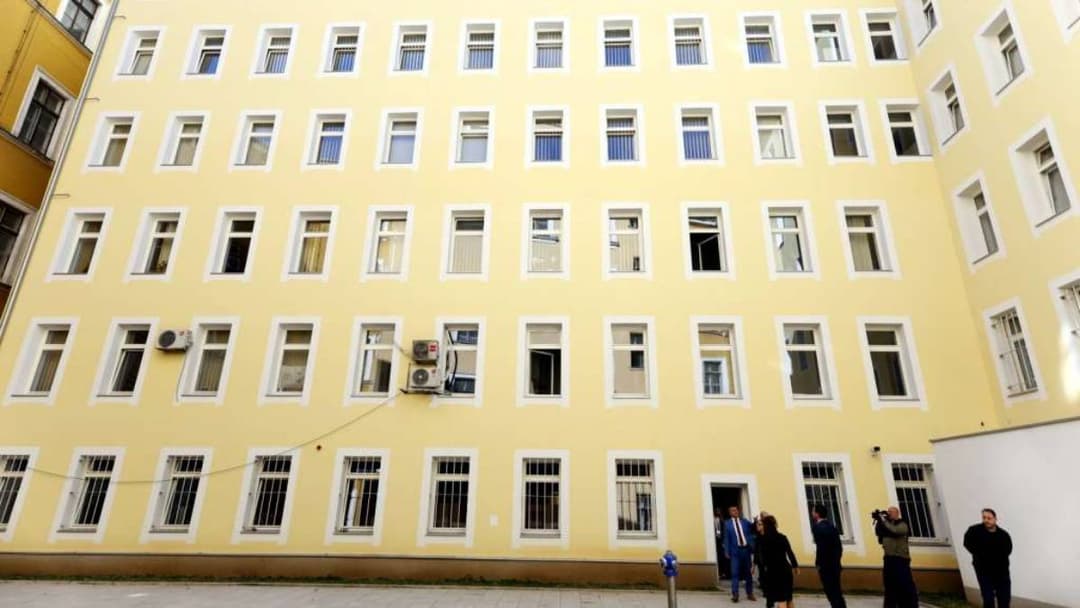 Slika uz članak: Nekada zatvorske ćelije, sada 81 kancelarija: Pogledajte šta je urađeno u Palati pravde
