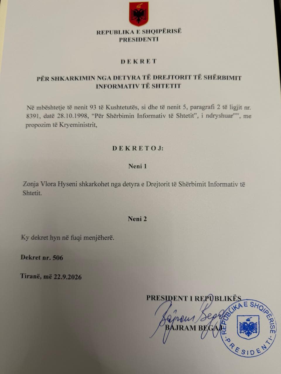 Slika uz članak: LAJM I FUNDIT/ Presidenti Begaj shkarkon Vlora Hysenin nga drejtimi i SHISH