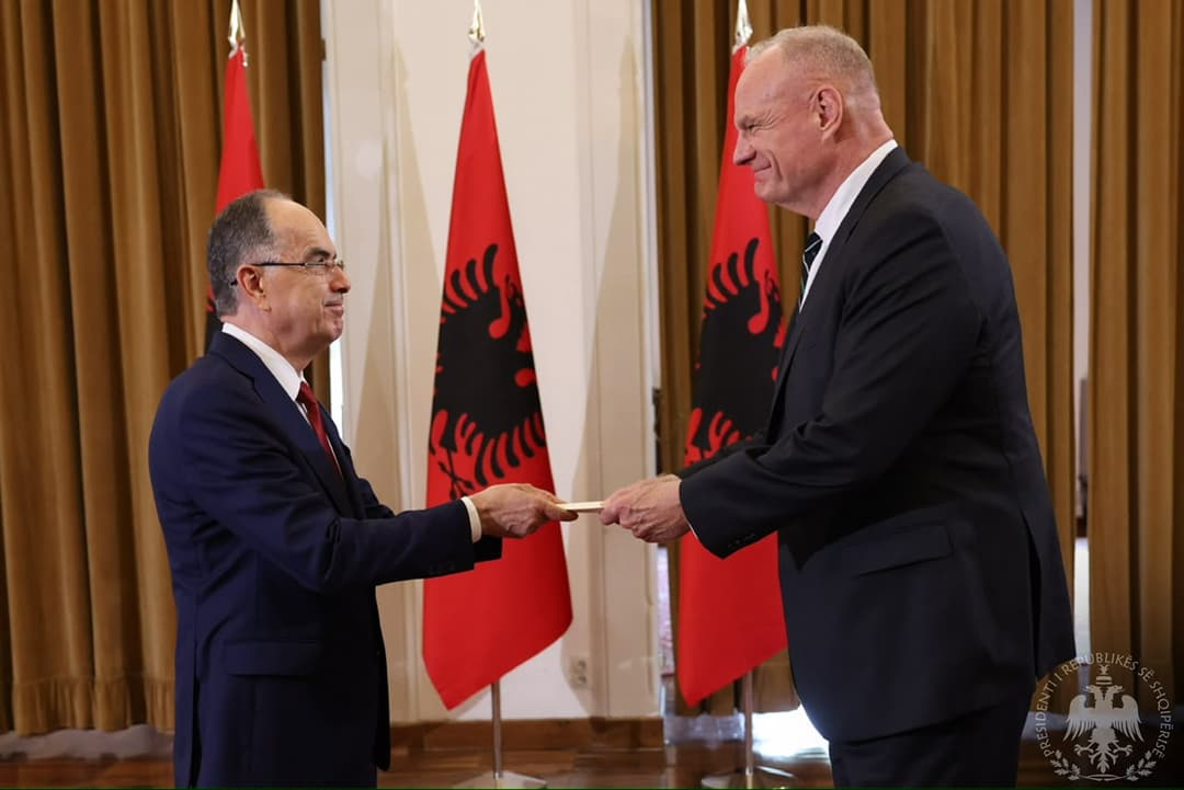 Slika uz članak: Eric Wendt nis zyrtarisht detyrën si ambasador në Tiranë! Detajet e takimit me Begajn, kreu i shtetit: SHBA, partner i pazëvendësueshëm për avancimin e interesave kombëtare