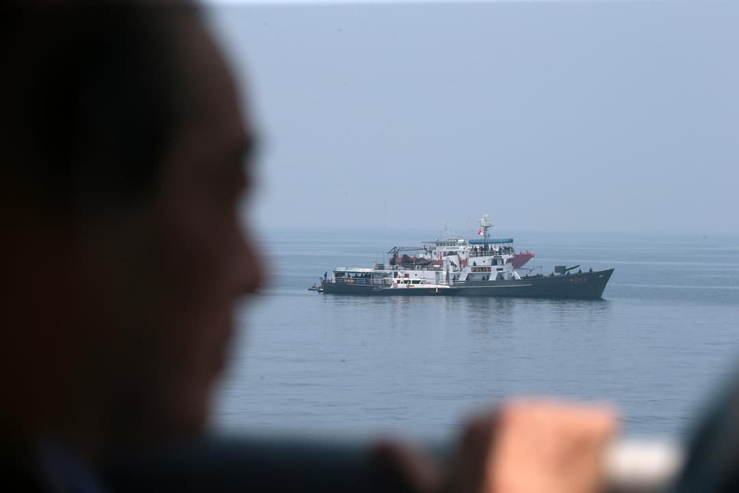 Slika uz članak: V Indoneziji po brodolomu potniške ladje iščejo več kot sto ljudi