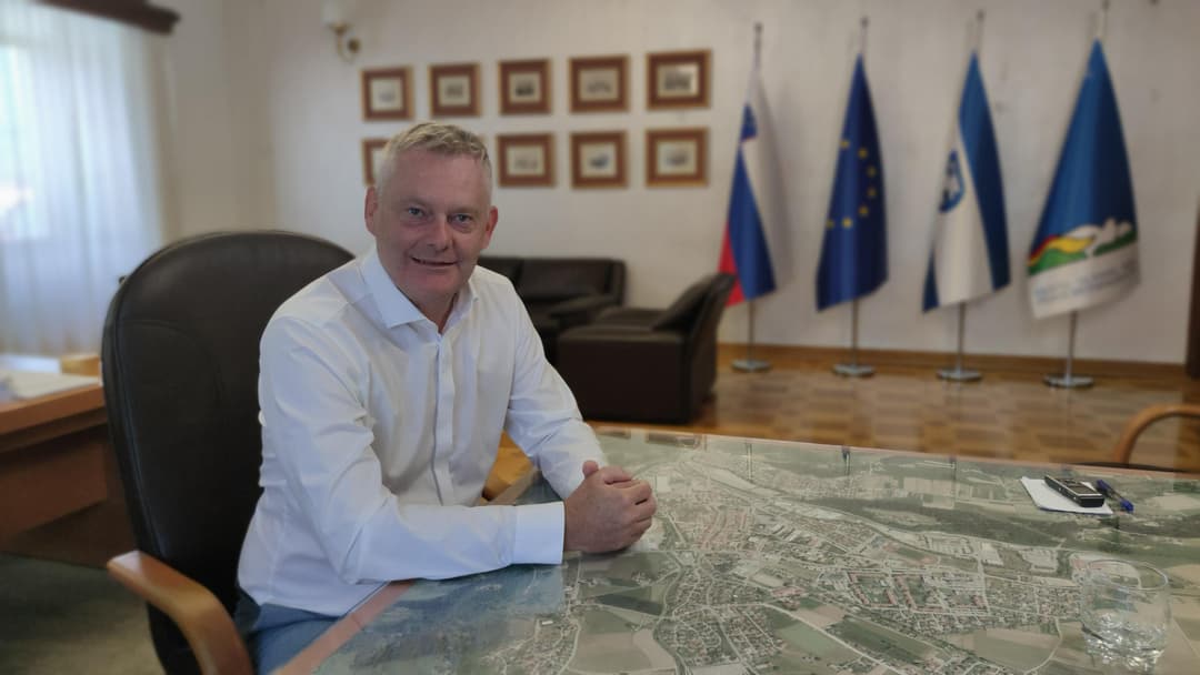Slika uz članak: Tilen Klugler: Hmelj želimo umakniti 200 metrov od hiš, a ministrstvo je proti