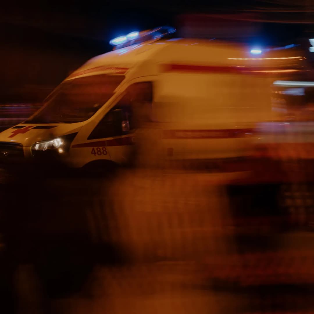 Slika uz članak: Sudar minibusa i voza na ulazu u francusku stranu Evrotunela, najmanje 19 povređenih