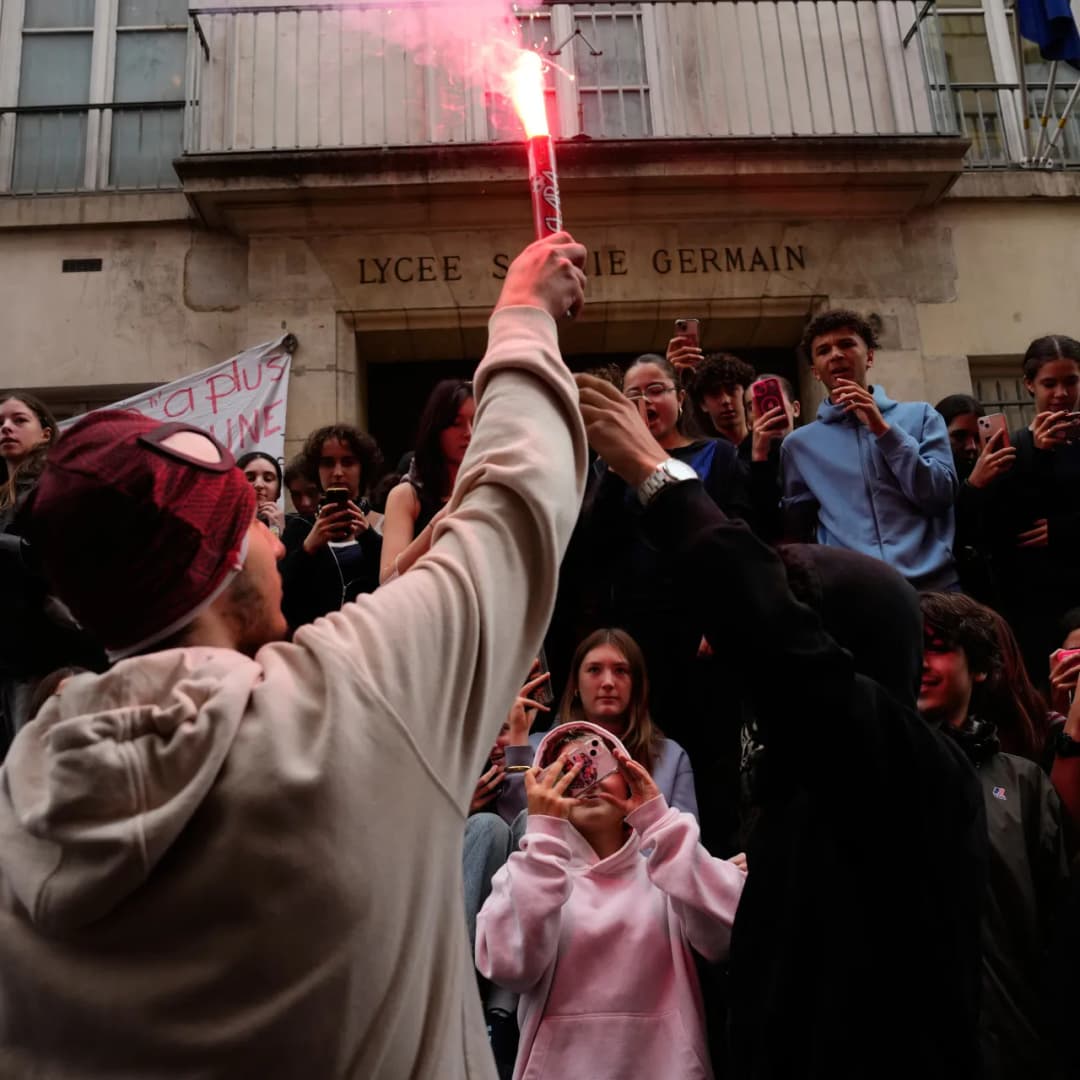 Slika uz članak: Protesti u Francuskoj: Ministar prosvete najavio dolazak 3.000 profesora u škole kojima fale kadrovi