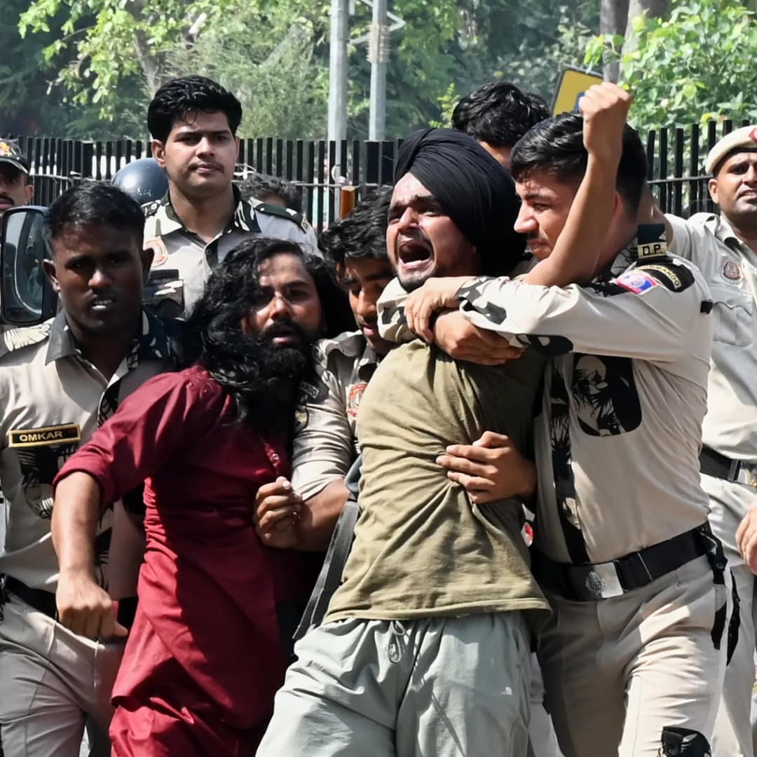Slika uz članak: Protesti u Indiji: Priveden osnivač omladinskog pokreta "Bubašvaba" i blokiran Nju Delhi