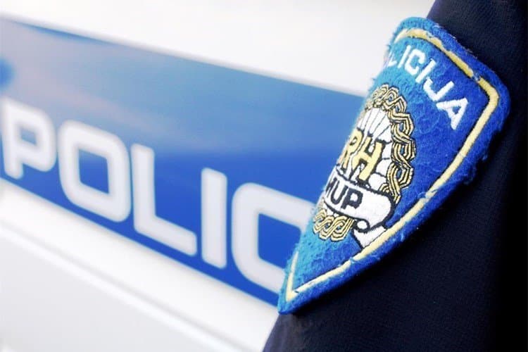 Slika uz članak: Splitska policija pronašla velike količine tvari za izradu droge i eksploziva