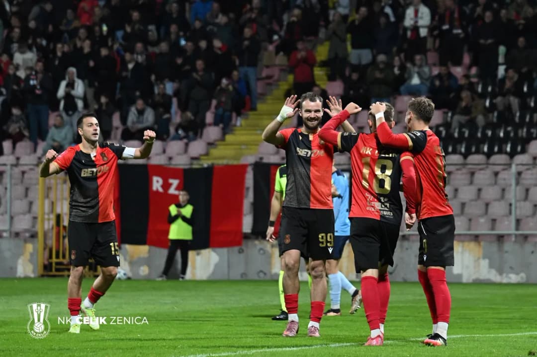 Slika uz članak: Utakmica trajala preko 100 minuta: Radnik slavio gol za 3:3, VAR donio pobjedu Čeliku!