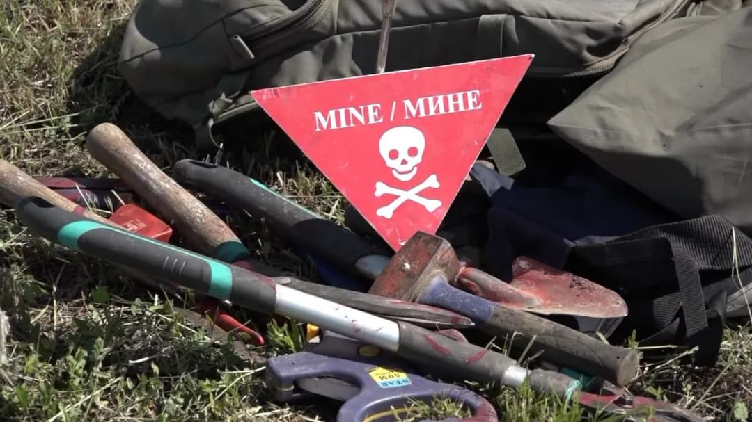Slika uz članak: BiH i dalje pod minama: 756 kvadratnih kilometara čeka razminiranje, deminera sve manje