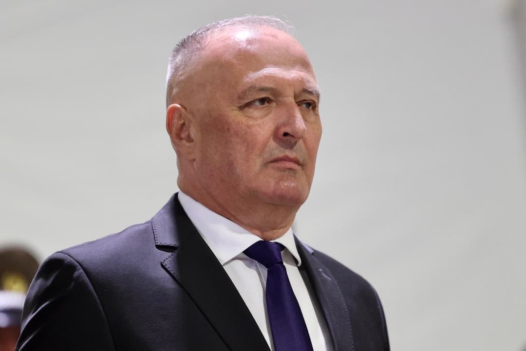 Slika uz članak: Helez razriješio dvojicu pripadnika OS BiH zbog veličanja Mladića: "Njihova priča zauvijek završava"