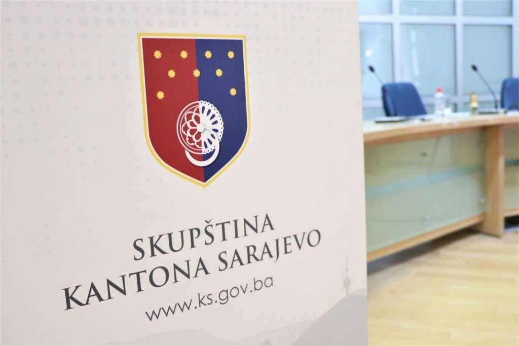 Slika uz članak: Zašto 18 ruku možda nije dovoljno za formiranje vlasti u Kantonu Sarajevo?