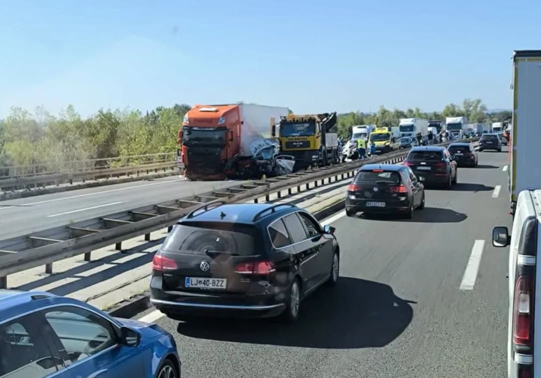 Slika uz članak: Stravična nesreća u Hrvatskoj: Automobil vozio u suprotnom smjeru, poznati hirurg upozorio na uzrok
