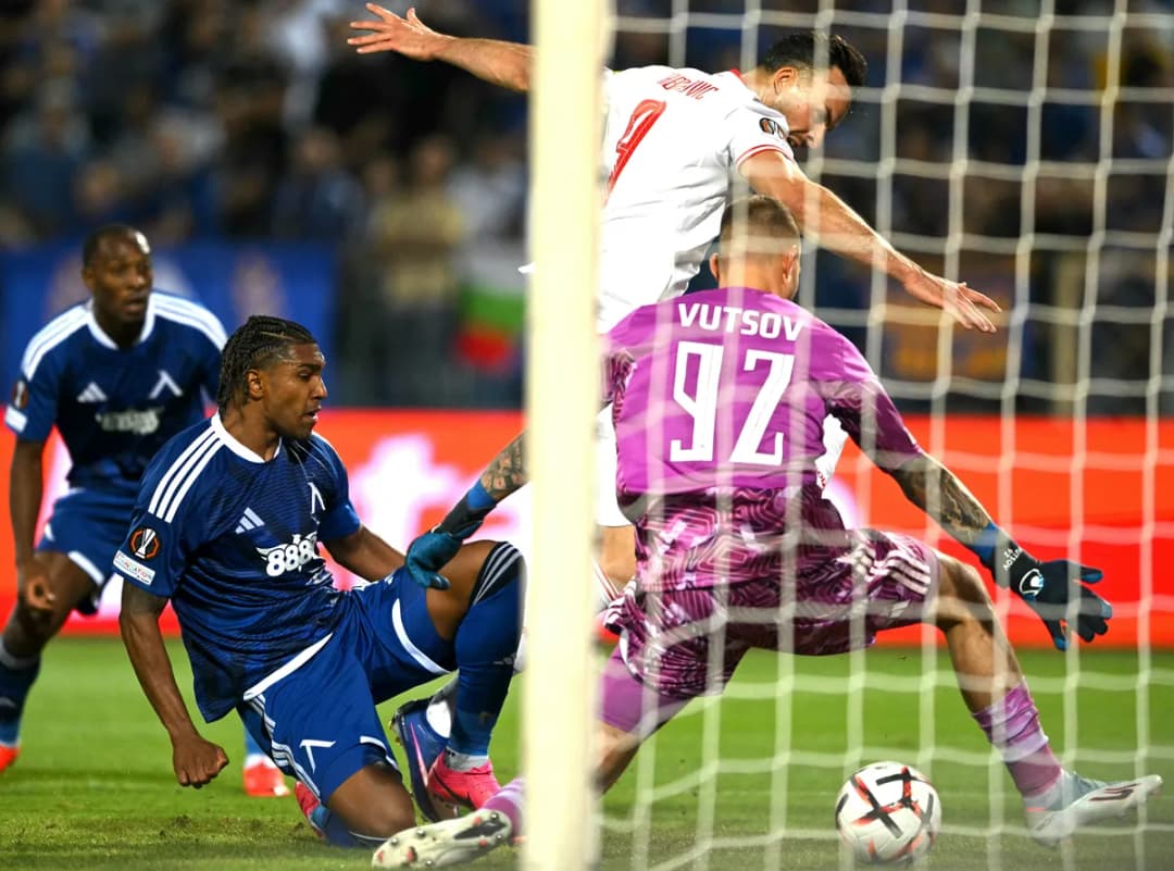Slika uz članak: Haris Tabaković je nezaustavljiva gol mašina: Zmaj pogodio i na startu ligaške faze Europa lige