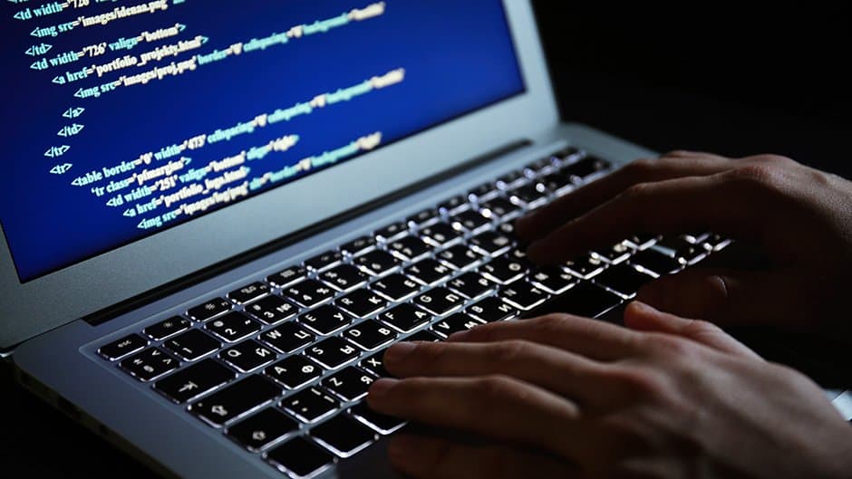 Slika uz članak: AI agenti pokušali hakirati web stranicu kanadske vlade