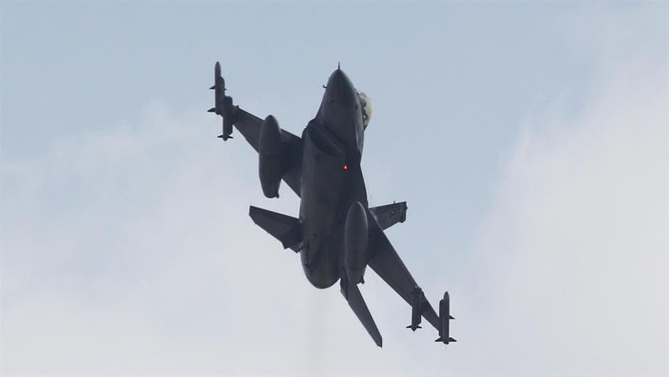 Slika uz članak: UZBUNA NA GRANICI Rumunija podigla avione F-16