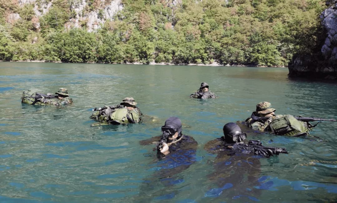 Slika uz članak: Vojska Srbije tri dana vježbala prelazak Drine, pripadnici 72. specijalne brigade na par stotina metara od granice