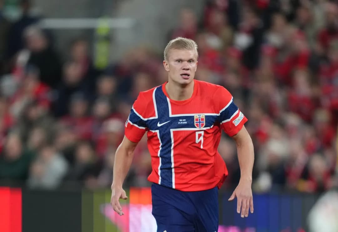 Slika uz članak: Nogometni zvezdnik Haaland toži norveško letalsko družbo. Kaj je razlog?