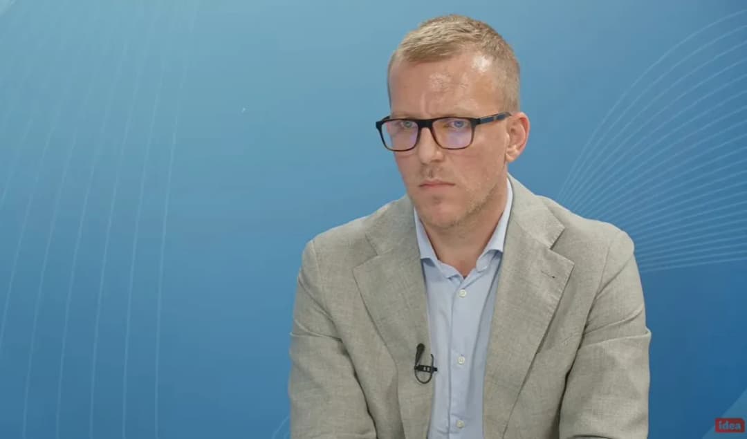 Slika uz članak: Po Mijičevem televizijskem nastopu: "Ljudje s šibkim znanjem dobivajo mesto v prvih vrstah"