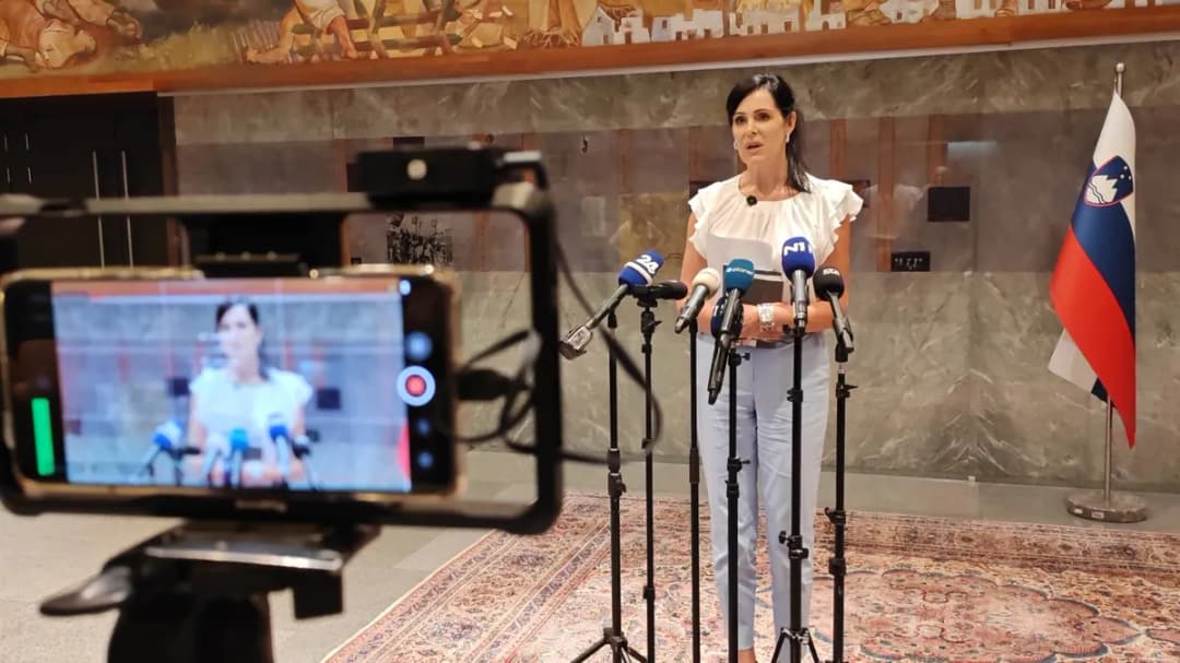 Slika uz članak: Knovs predlaga varnostno preverjanje Izraelcev s slovenskim državljanstvom