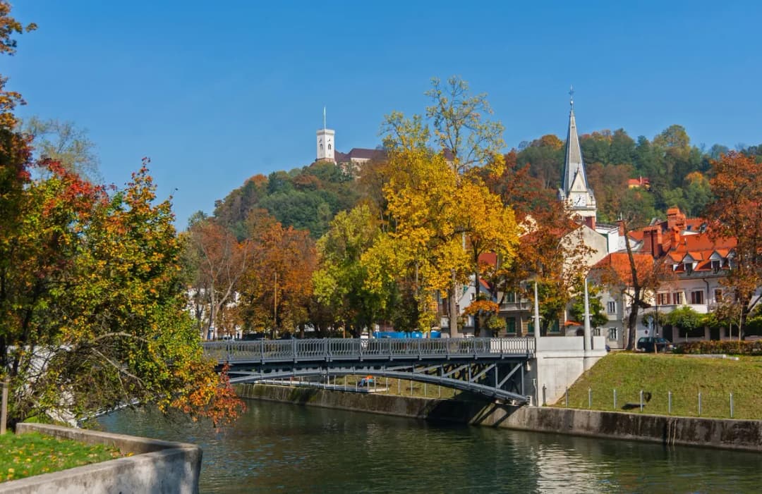 Slika uz članak: Po jutranji megli pred nami sončna sreda s prijetnimi temperaturami