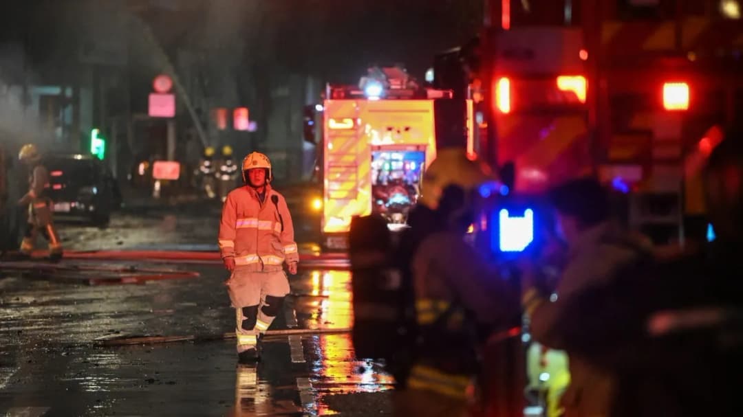 Slika uz članak: U požaru u tvornici tekstila poginulo osam radnika: Spašavanje još traje