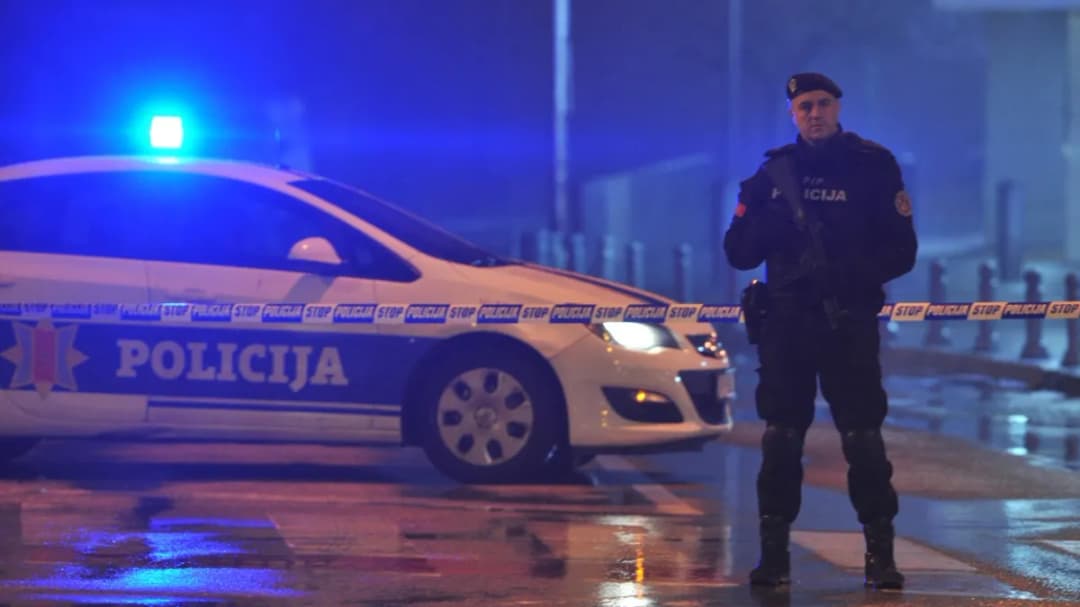 Slika uz članak: Ruski par pao s 19 kofera na aerodromu u Crnoj Gori: Pronašli im milijun eura i špijunsku opremu