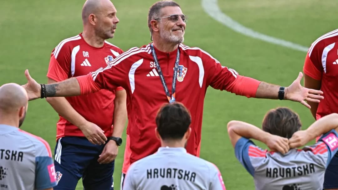 Slika uz članak: Bilić se izvinio zbog gafa tokom hrvatske himne: "Jednostavno sam zaboravio, neće se ponoviti"