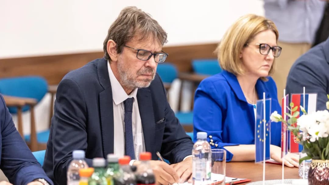 Slika uz članak: Hrvati prvi put bez kandidata na izborima u Srbiji: Žigmanov i Vojnić prebacuju krivnju