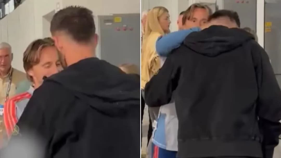 Slika uz članak: Kakav trenutak! Livaja otišao pozdraviti Vatrene, pogledajte njegov susret s Modrićem