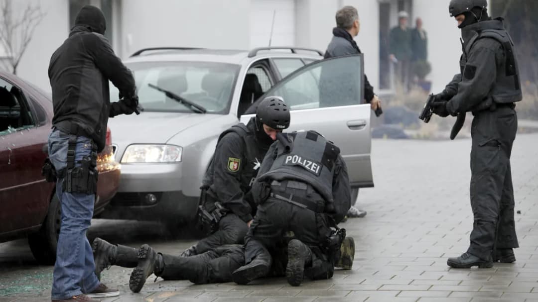 Slika uz članak: Ubijeno dvoje policajaca tijekom rutinske provjere: Specijalci uhitili muškarca (60)