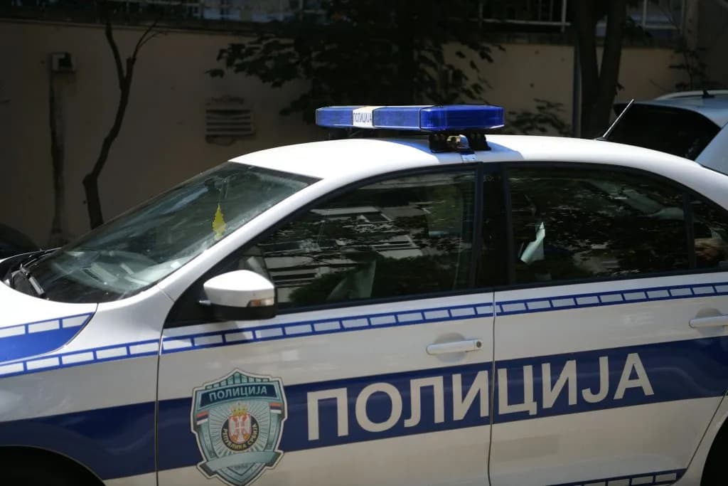 Slika uz članak: "Pao" švercer u Novom Sadu: U stanu i garažama krio 50.000 paklica cigareta i više od 230 kila duvana