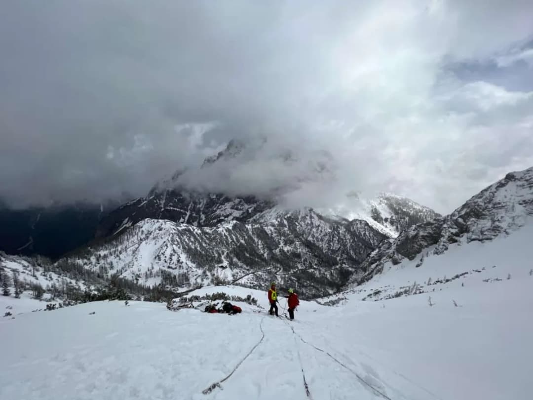 Slika uz članak: Najmanje 10 nepalskih vodiča nestalo nakon lavine kod vrha Himlung Himal