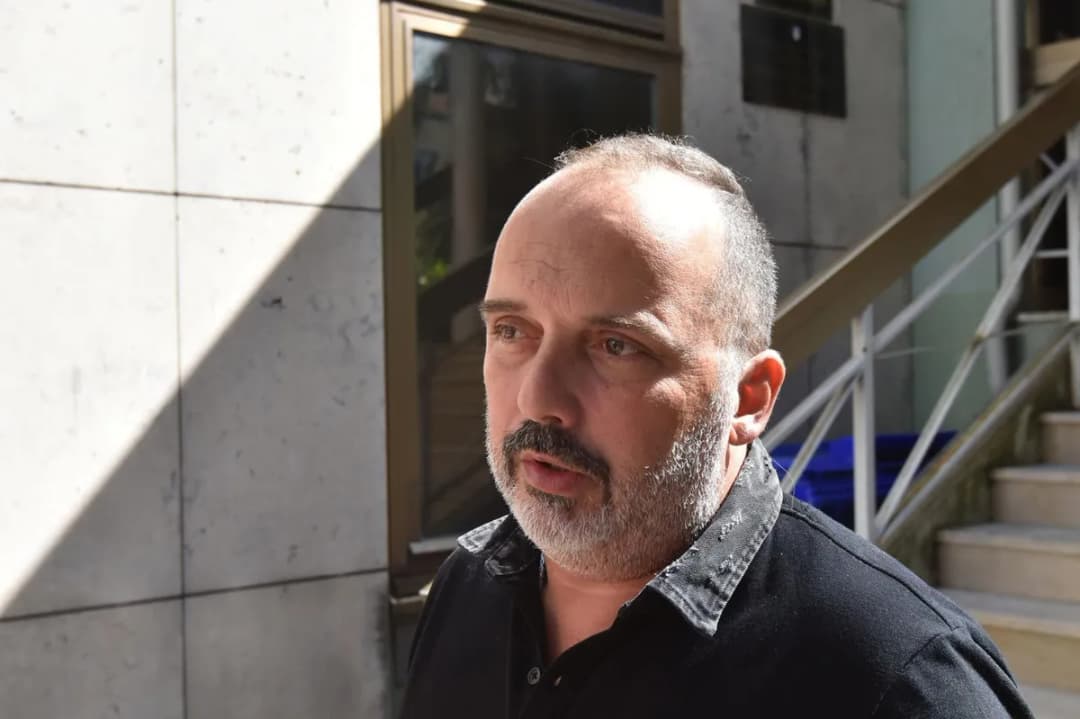 Slika uz članak: Preminuo otac Tonija Cetinskog: Pevač se oprostio emotivnom porukom - "Čovek nikada ne može biti spreman"