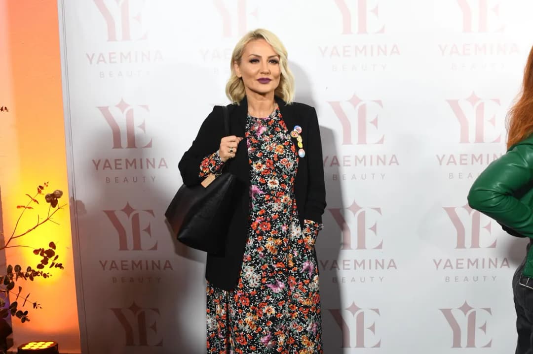 Slika uz članak: Goca napustila Srbiju! Otišla na drugi kraj sveta pa se skinula: Zbog njenih oblina gore mreže - sve joj taman
