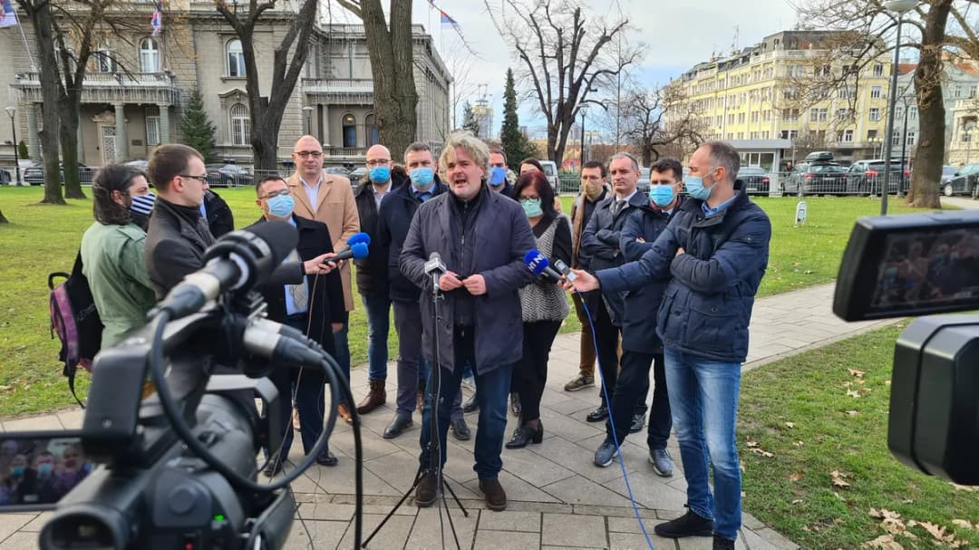 Slika uz članak: Narodna stranka predala RIK-u potpise za kandidaturu na parlamentarnim izborima