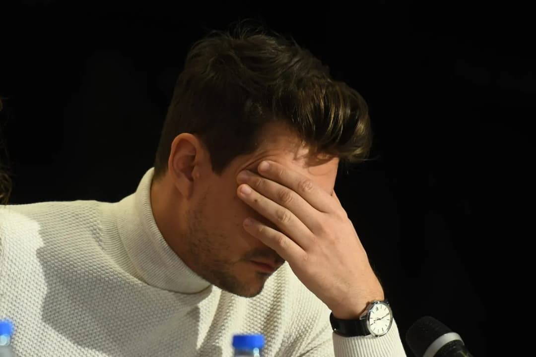 Slika uz članak: (VIDEO) „GDJE STE BILI DOK SAM BIO TRIJEZAN?“ Biković upao na vjenčanje kao pijani matičar, gosti nisu mogli da vjeruju šta radi