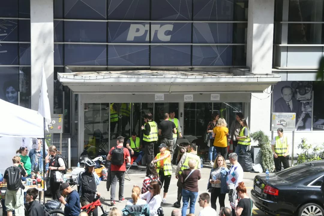 Slika uz članak: Zaposleni RTS-a ukazali na cenzuru i pritiske, zatražena reforma javnog servisa