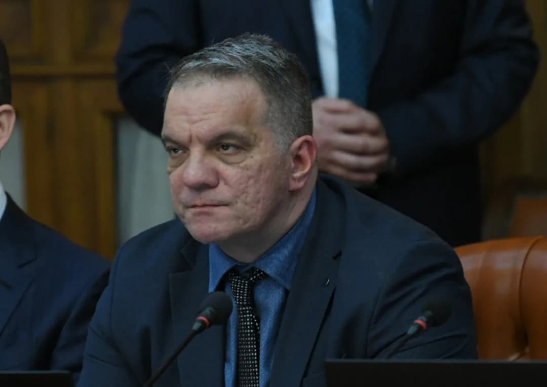 Slika uz članak: „Školu ne čine samo direktori“: Roditelji Devete gimnazije uputili otvoreno pismo Dejanu Vuku Stankoviću