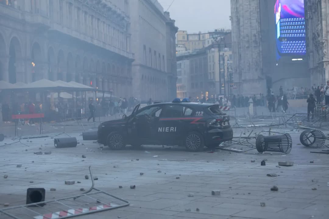 Slika uz članak: Sukob policije i demonstranata u centru Milana: Nekoliko ljudi povređeno
