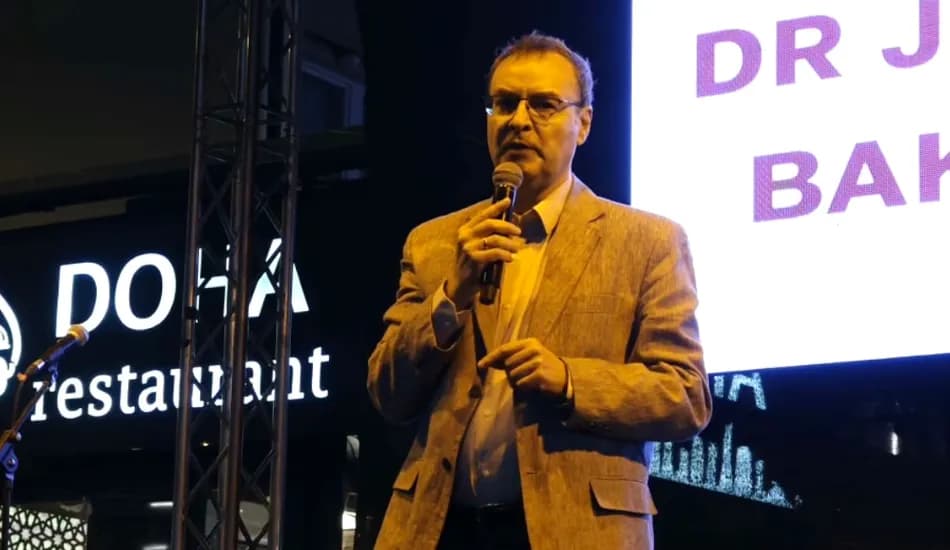 Slika uz članak: Profesor Jovo Bakić u Novom Pazaru: "Zulum u Srbiji traje 15 godina i ne prestaje"