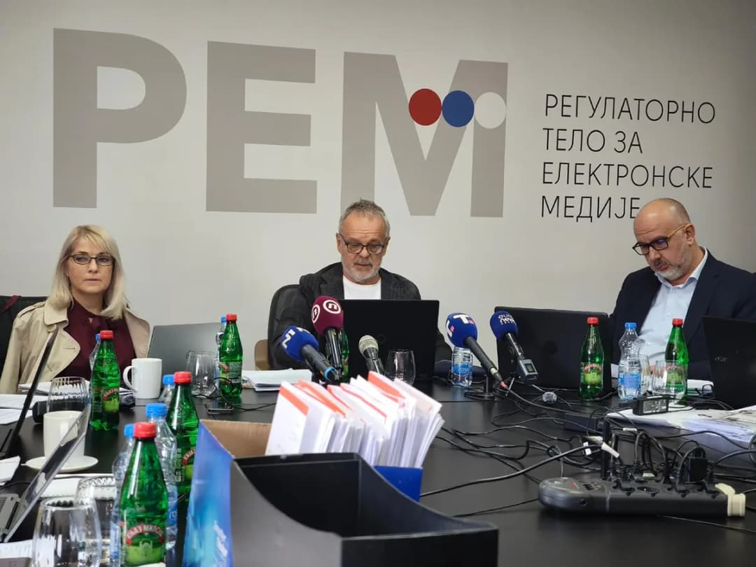 Slika uz članak: Savet REM-a pokreće istražne postupke protiv Informera
