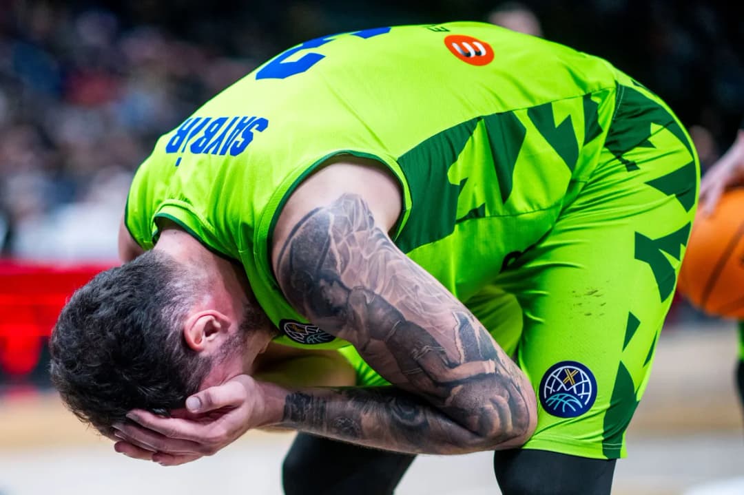 Slika uz članak: VIDEO Trojka za pobedu sa celog terena u poslednjoj sekundi - šta više reći?!