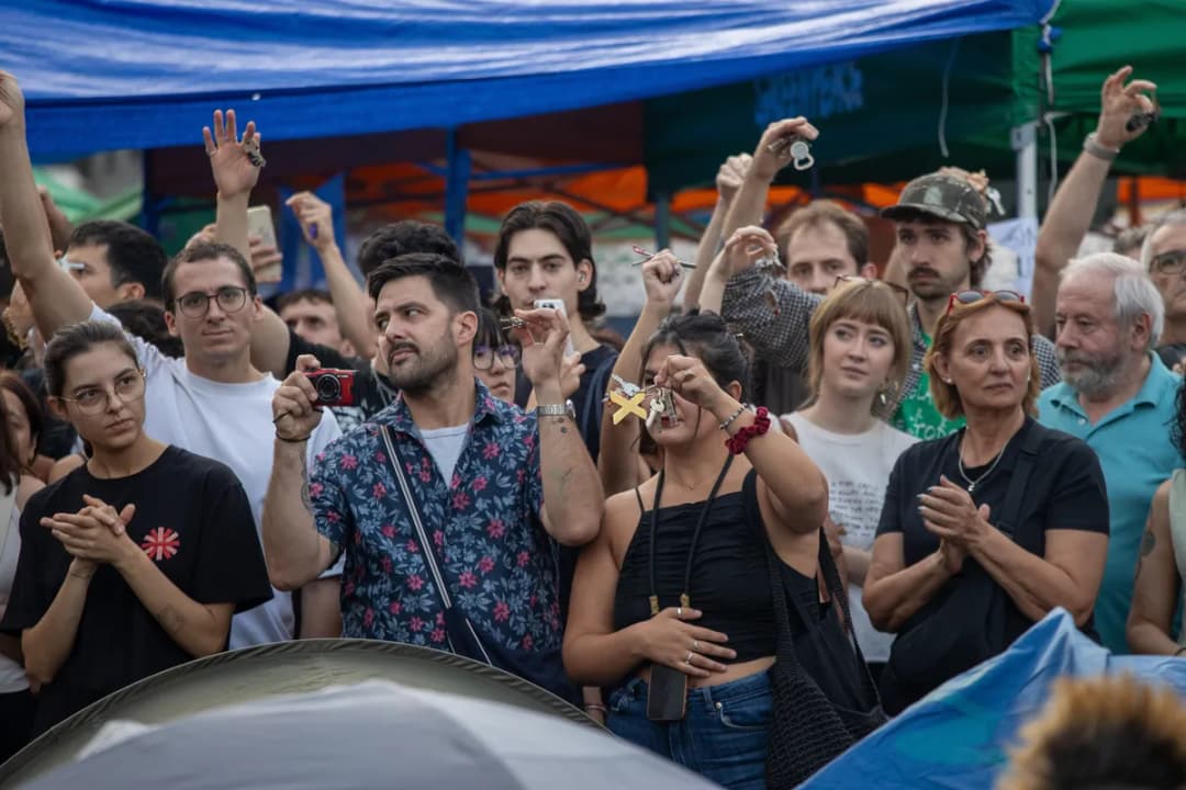 Slika uz članak: VIŠE OD 1.000 LJUDI KAMPUJE U MADRIDU Čekaju odluku Vlade o novom stambenom dekretu