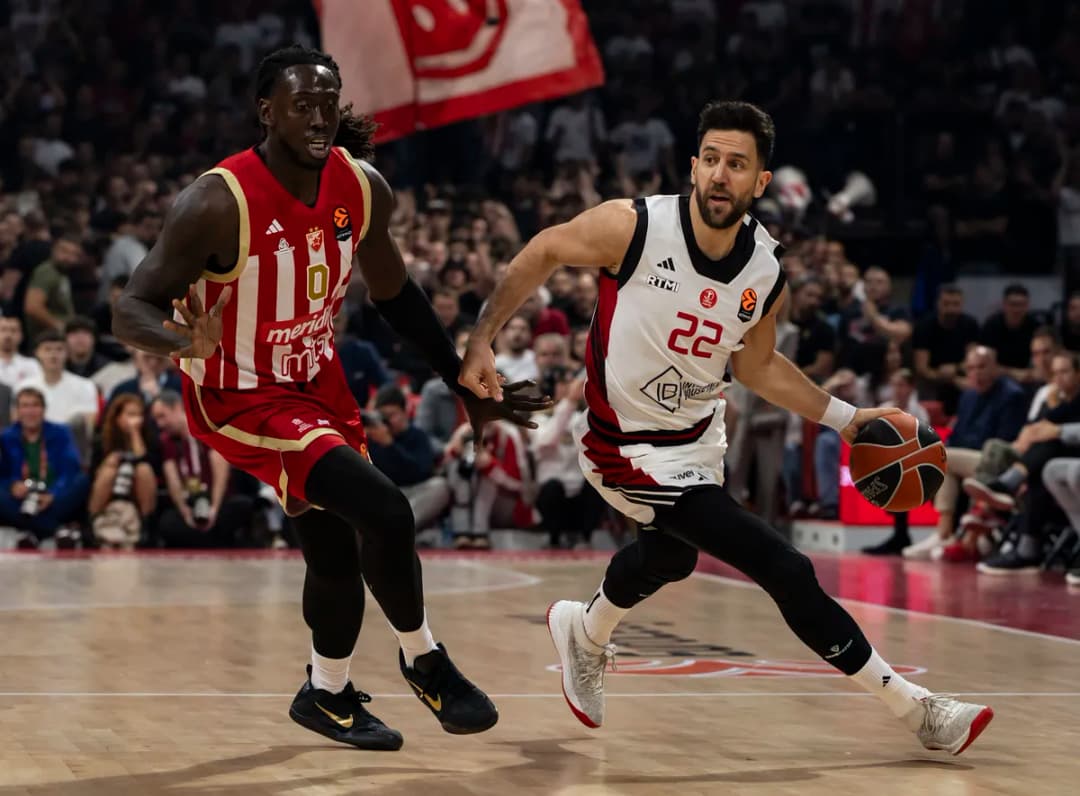 Slika uz članak: Hapoel ponovo vodi, Zvezda od sjaja do očaja