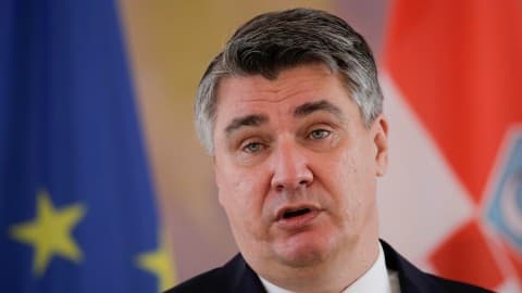 Slika uz članak: Milanović: „Nedopustivo je, sramotno i za svaku osudu ponašanje dela navijača Torcide u Splitu“