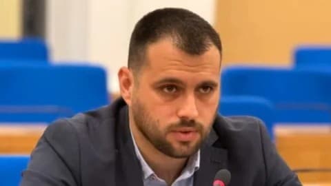 Slika uz članak: Za ulazak u BiH stranci moraju kod sebe imati 150 KM dnevno